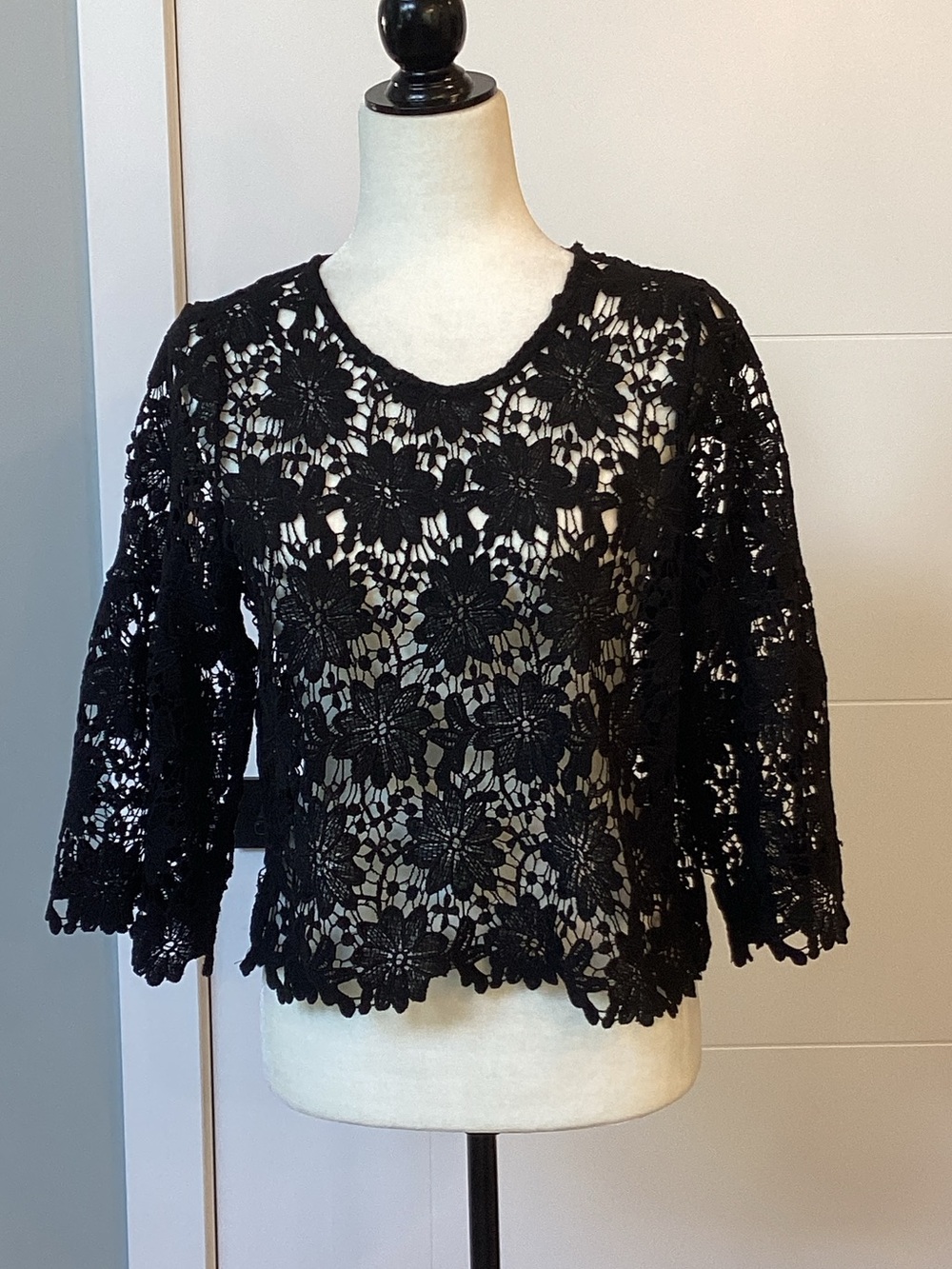 Sans Souci Black Floral Crochet Lace Blouse